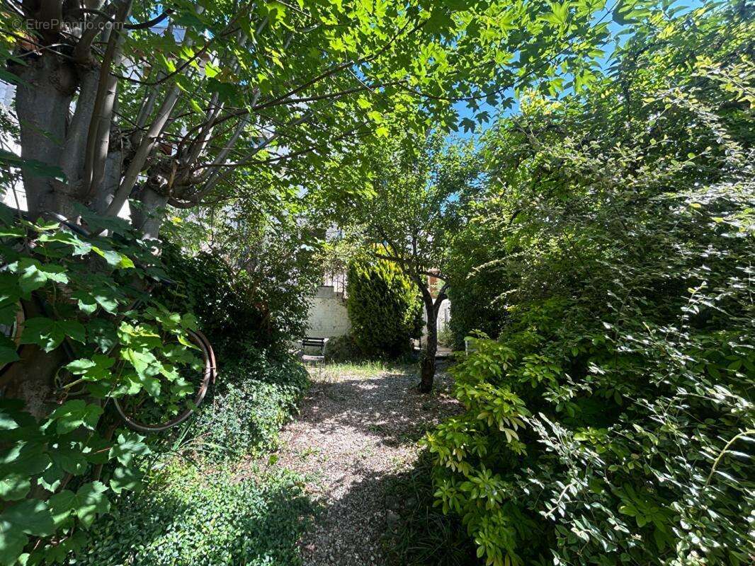 Maison à FONTENAY-SOUS-BOIS