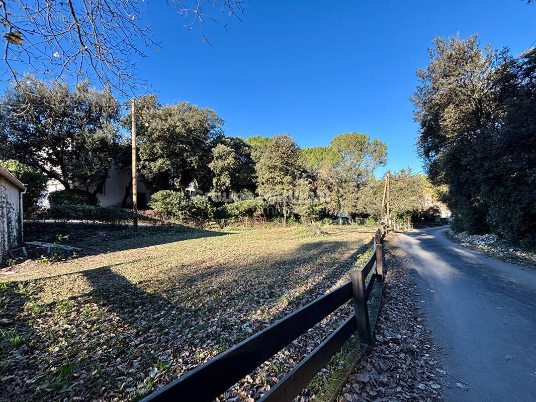 Terrain à NAGES-ET-SOLORGUES