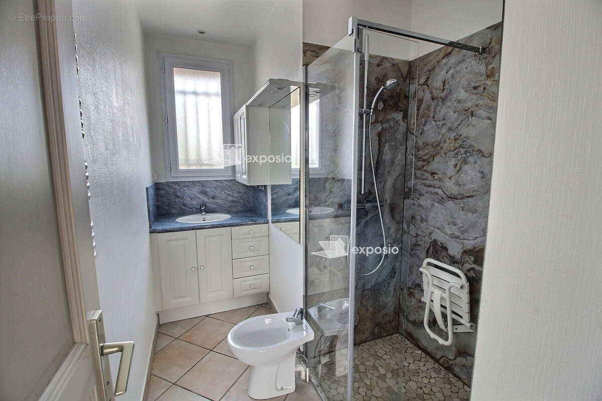L'espace d'une grande maison familiale, le potentiel d'un lieu unique... - photo 5