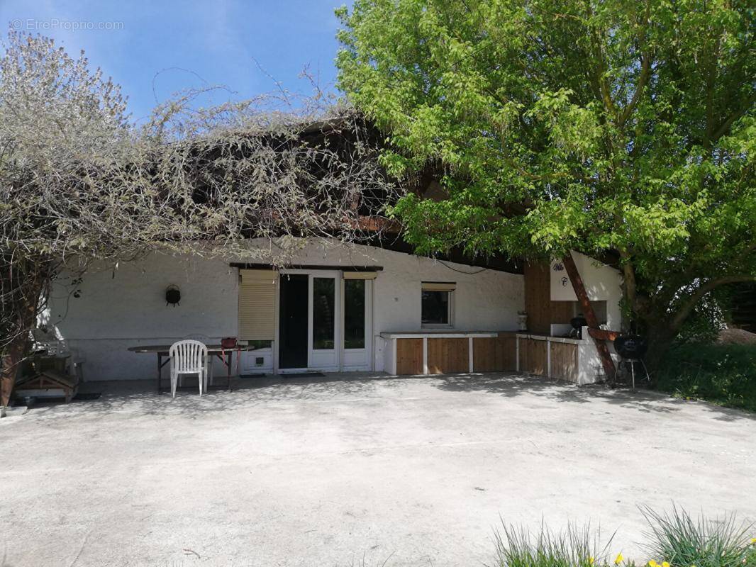 Maison à SAINT-LUBIN-DE-LA-HAYE