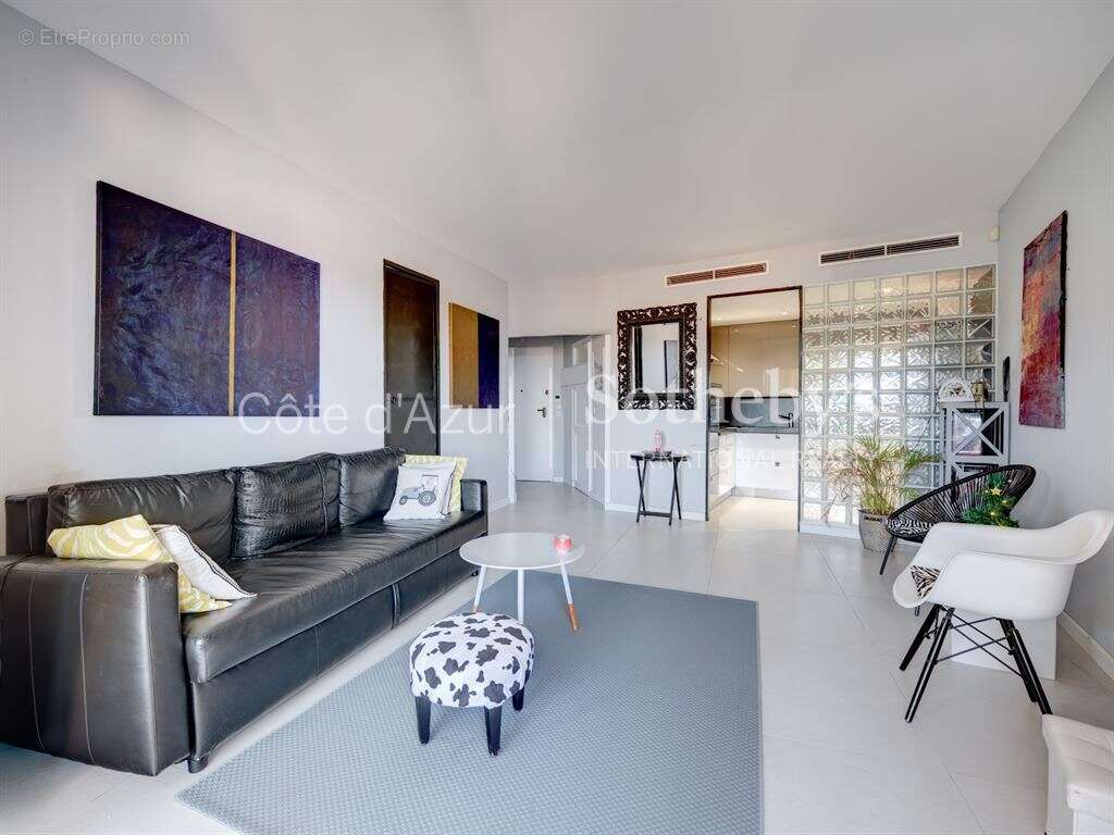 Appartement à THEOULE-SUR-MER