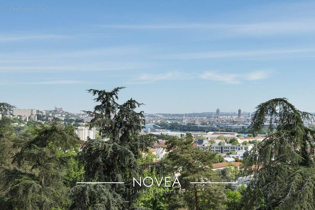 Appartement à OULLINS