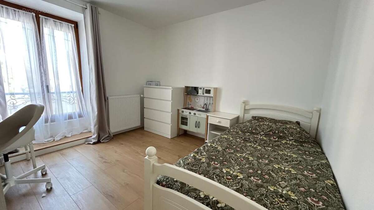 Maison à LA CHAPELLE-GAUTHIER