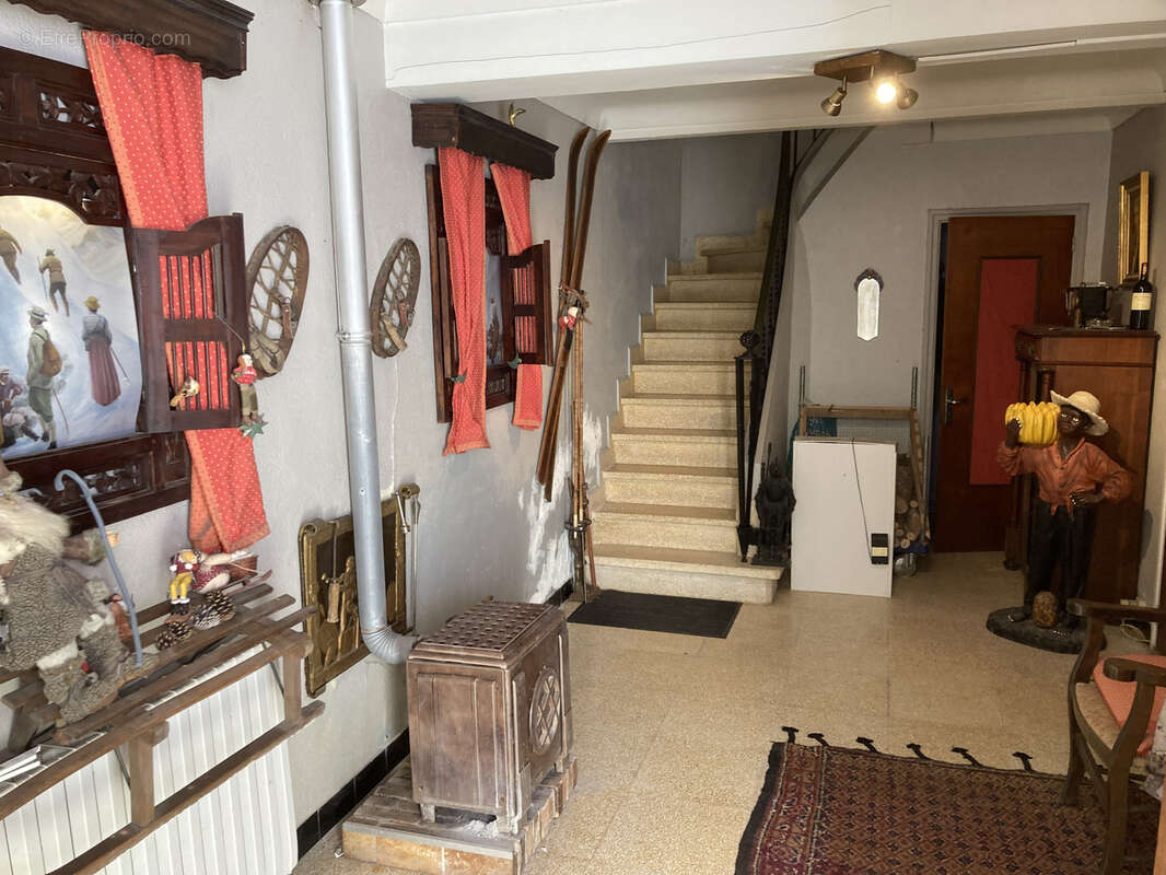 Maison à MONTFORT-SUR-BOULZANE