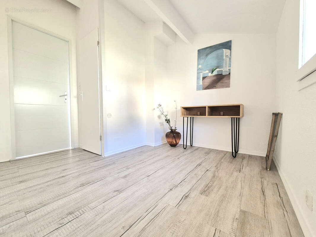 Appartement à COGOLIN