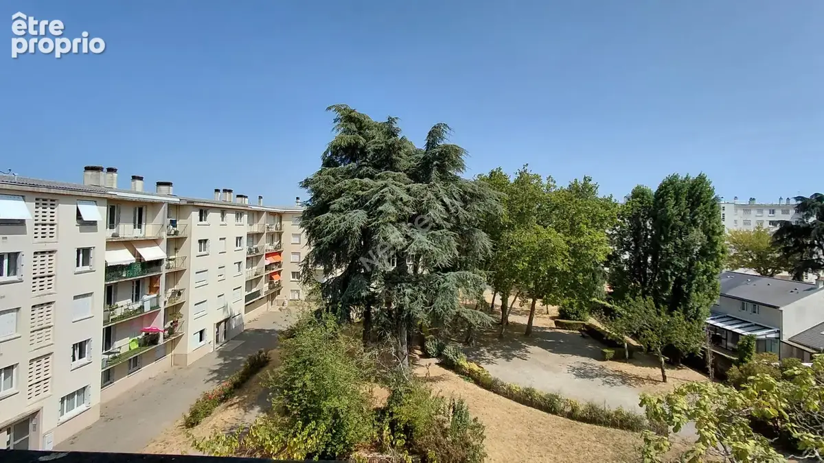NANTES - BEAUSÉJOUR / Appartement 3 pièces 1 chambre, balcon, parking extérieur et cave - photo 2