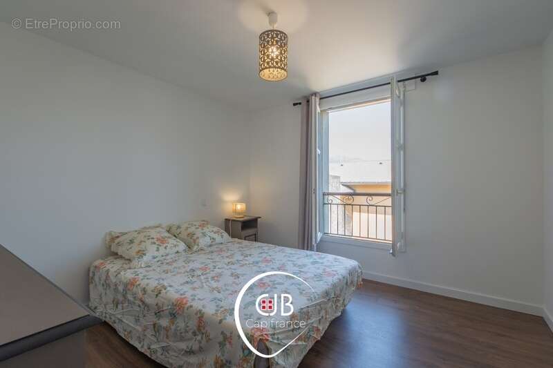 Appartement rénové à Montmélian avec terrasse et vue Mont-Blanc - photo 22