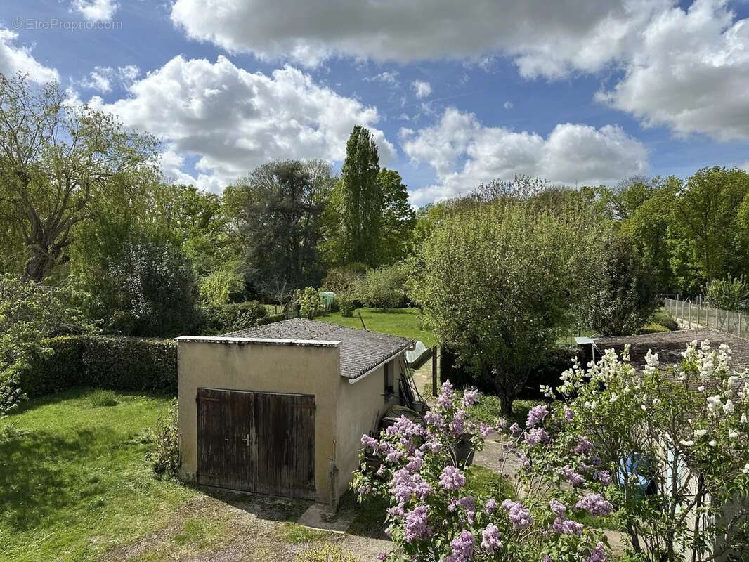 Maison à MORANCEZ