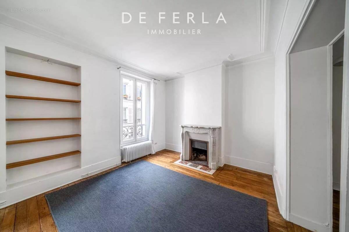 Appartement à PARIS-14E