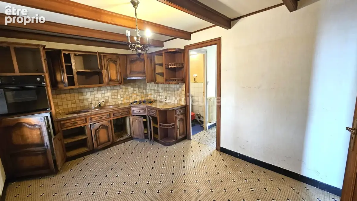 Maison  à rénover - Lesneven centre - 7 pièces - 152 m2 - photo 1