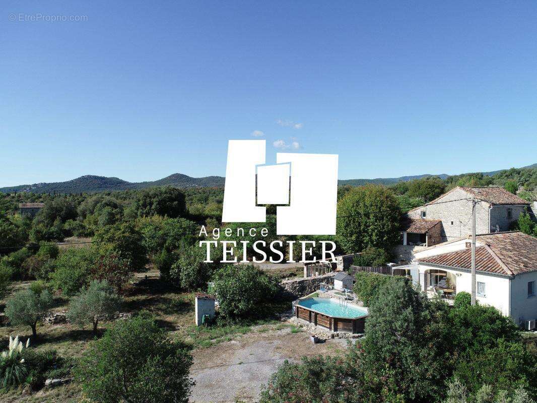 Ensemble immobilier - 2 maisons sur 4 150 m² - Les Vans (07 - photo 25