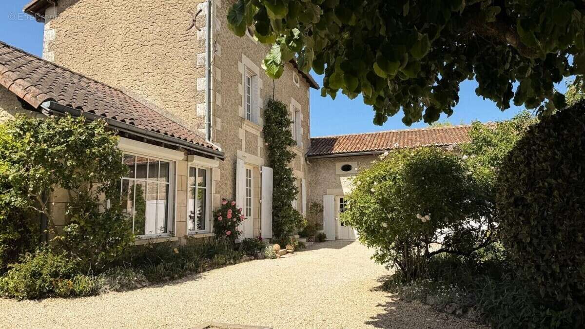 Maison à CHAUVIGNY
