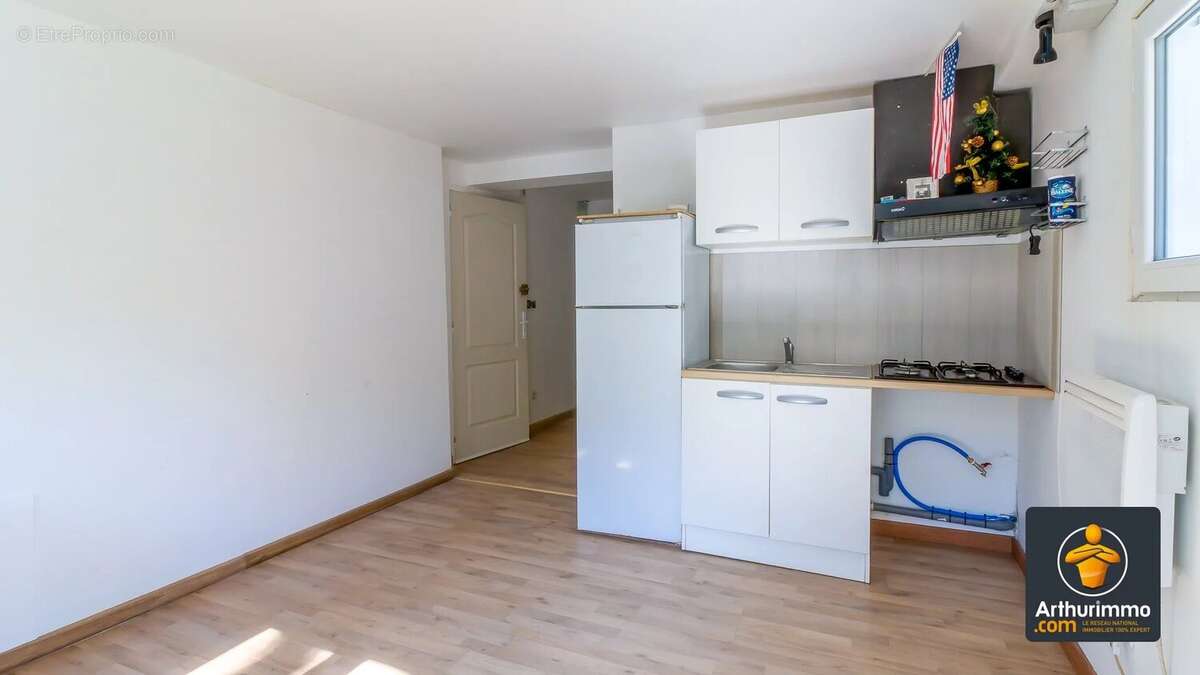 Maison à SAINT-GENIS-LAVAL