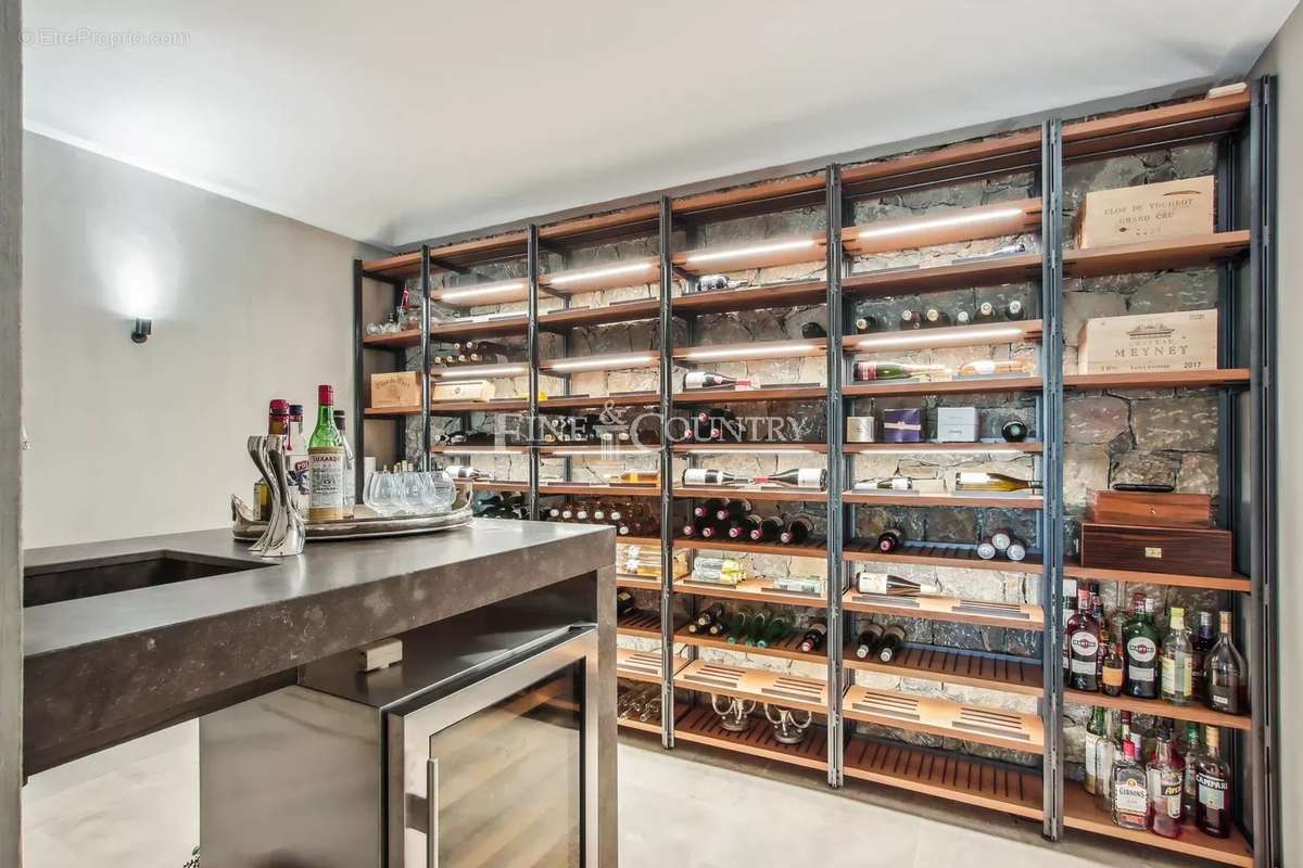 Maison à TOURRETTES