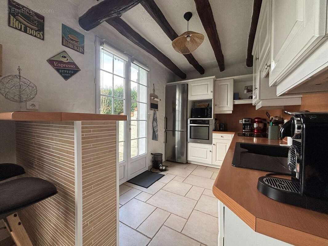 Maison à SAINT-PIERRE-DU-PERRAY