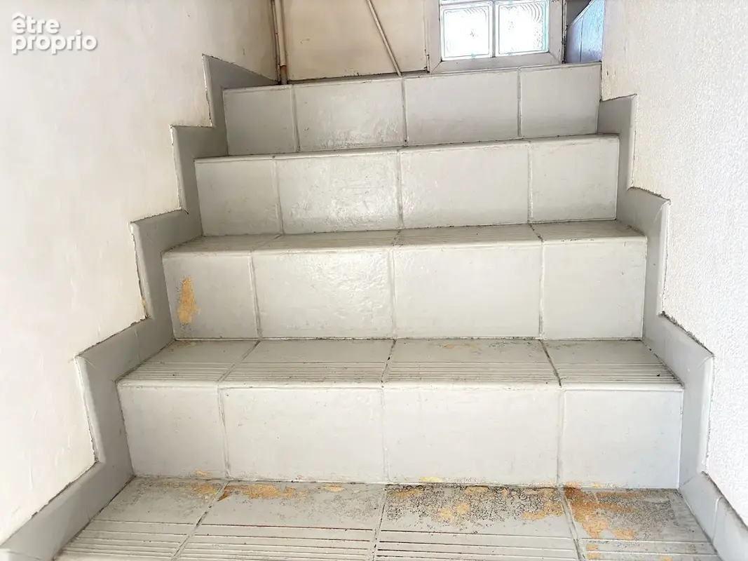 Rare Oullins-Pierre-Bénite limite Oullins   Maison avec jardin 300 m2 proche métro B - photo 11