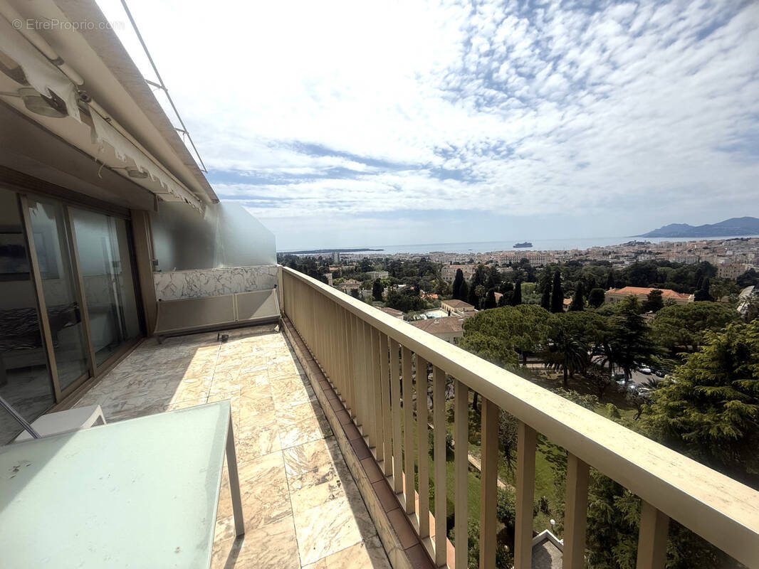 Appartement à CANNES