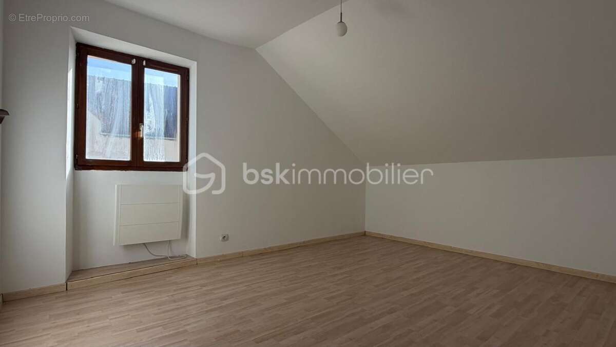 Maison à NANTEUIL-LES-MEAUX