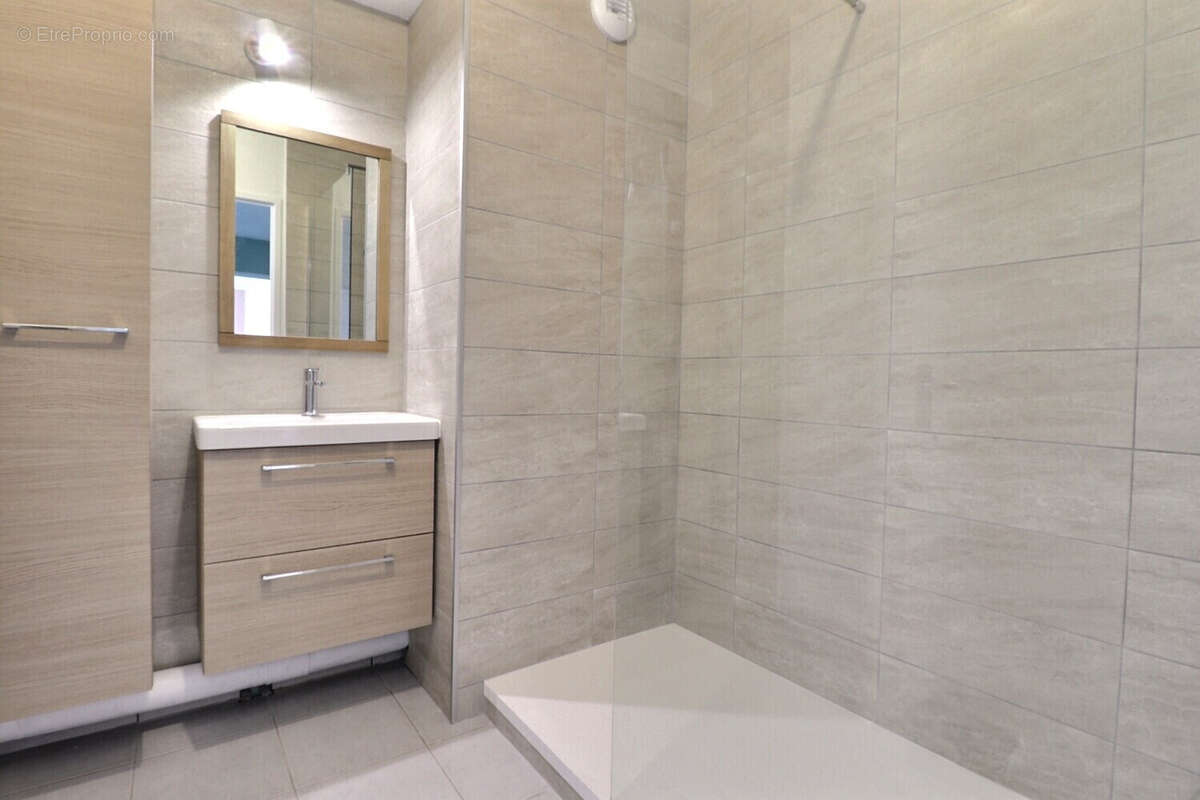 Appartement à AMBARES-ET-LAGRAVE