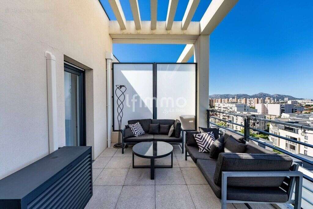 T4 88m2 +Terrasse de 20M2 et Double Box 35m2 10ème - photo 3
