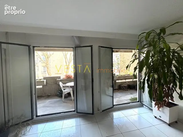 Appartement 3 pièces 73 m² à vendre à Montreuil (93100) - photo 3