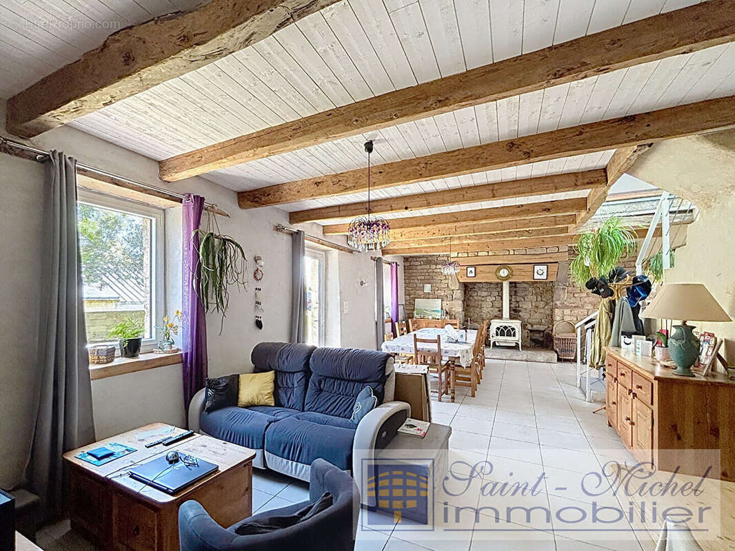Locunolé, maison en pierres avec de très beaux volumes - photo 8