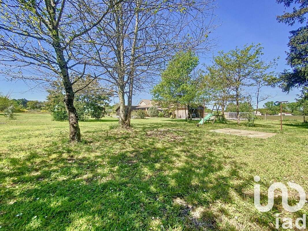 Photo 3 - Maison à SAINT-MICHEL-DE-RIEUFRET