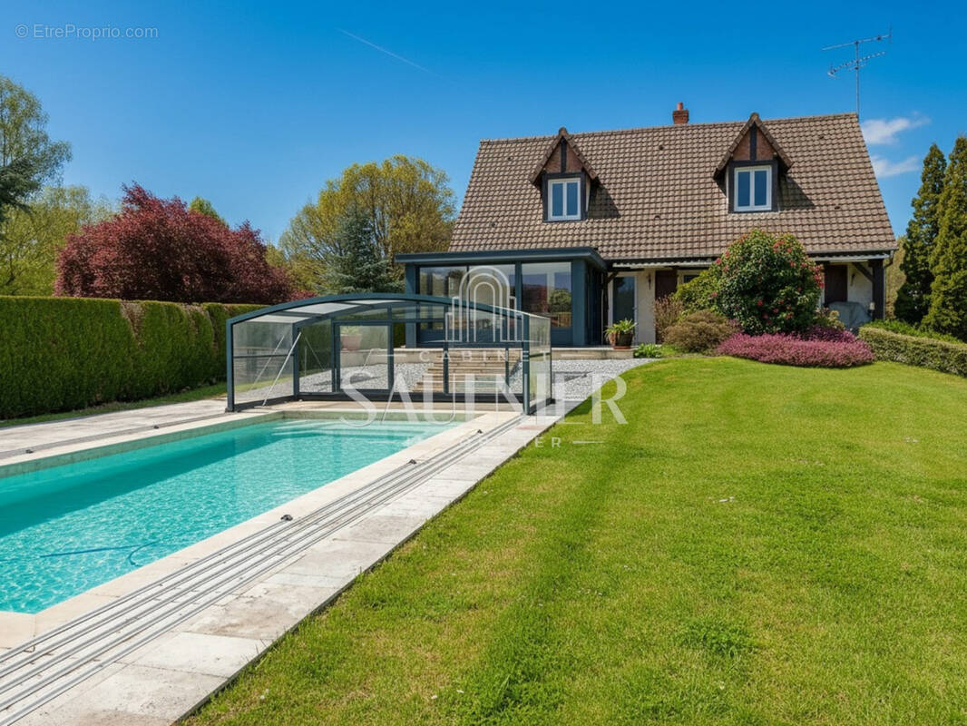 Maison à MEUSNES