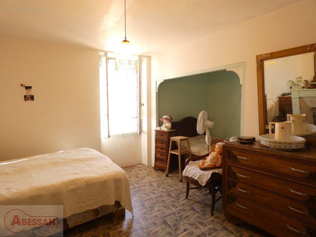 Maison à LES CABANNES