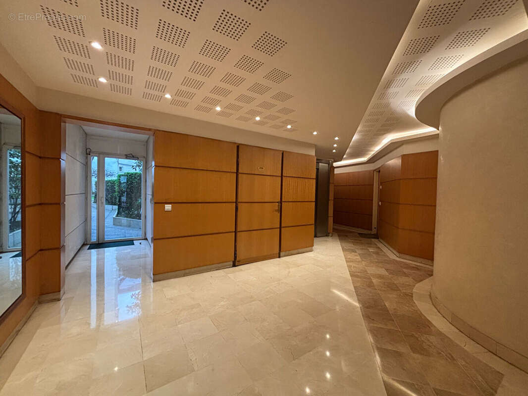 Appartement à LEVALLOIS-PERRET