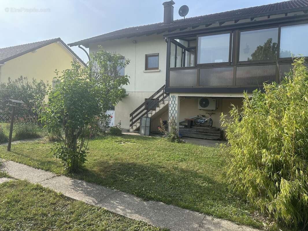 Maison à NEUFGRANGE