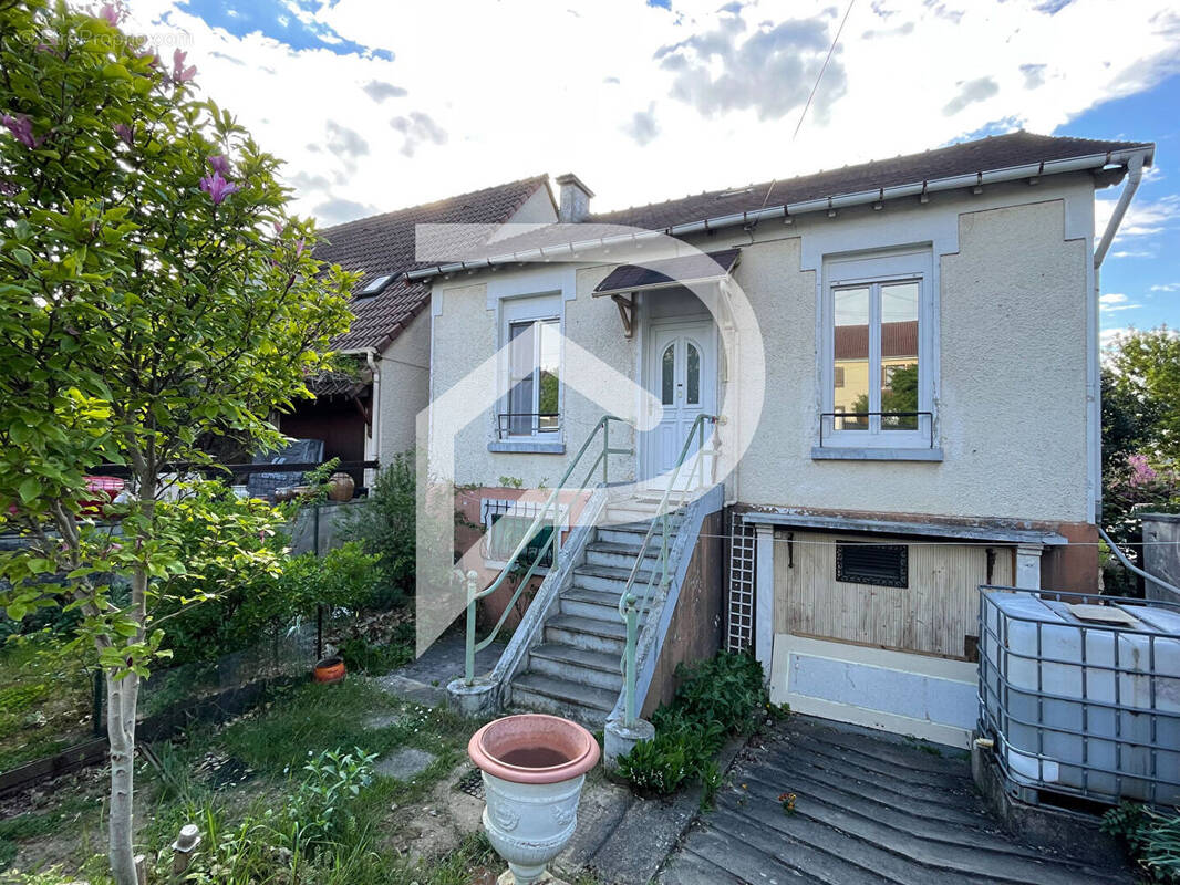 Maison à MONTGERON