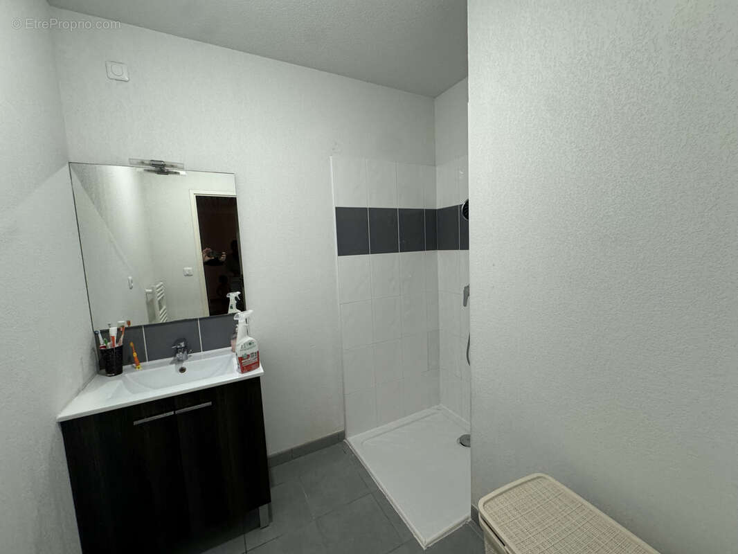 Appartement à FROUZINS