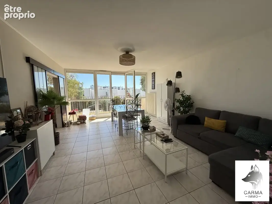 Appartement 5 pièces 98 m² à vendre à La Roche-Sur-Yon (85000) - photo 2