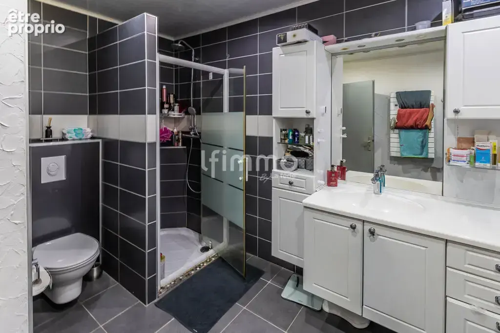Maison familiale, belles prestations, avec grand terrain en camp - photo 10