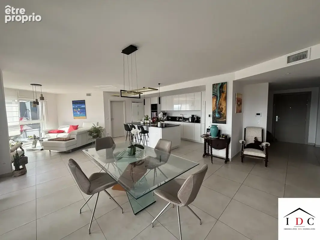 Appartement 5 pièces 144 m² à vendre à Sarrebourg (57400) - photo 2