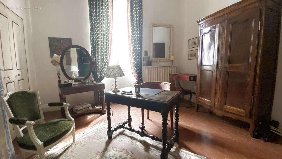 Maison à SAINT-GILLES