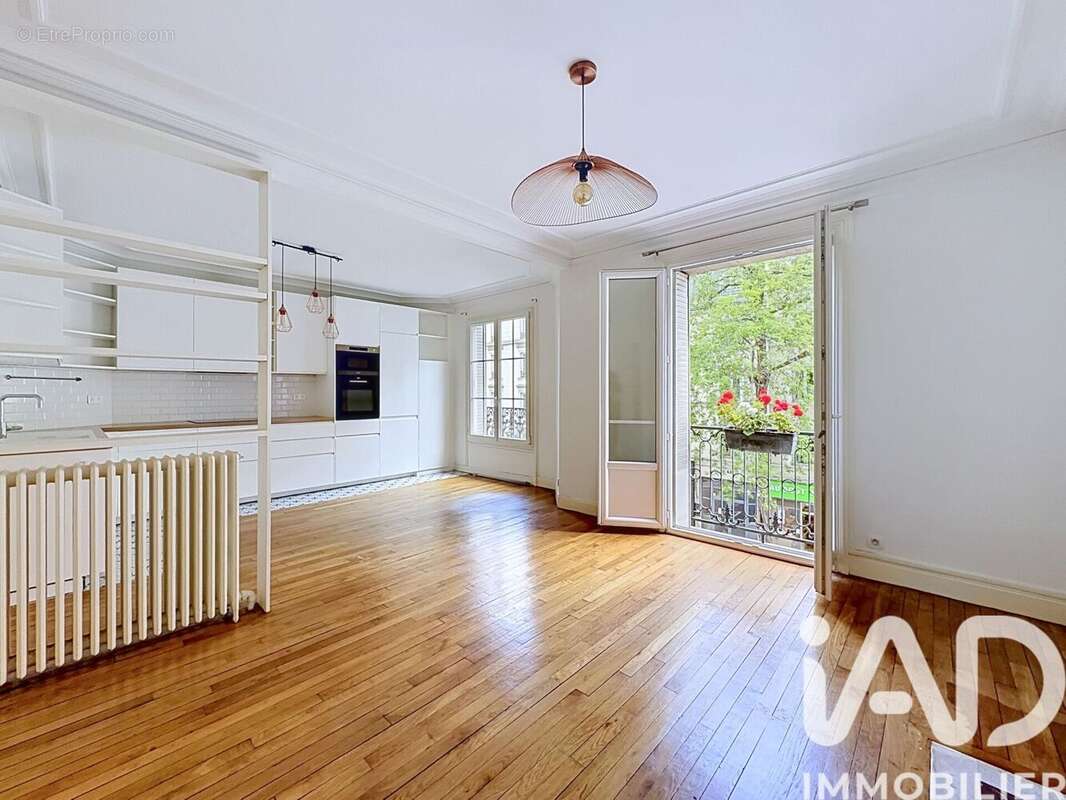 Photo 3 - Appartement à PARIS-19E