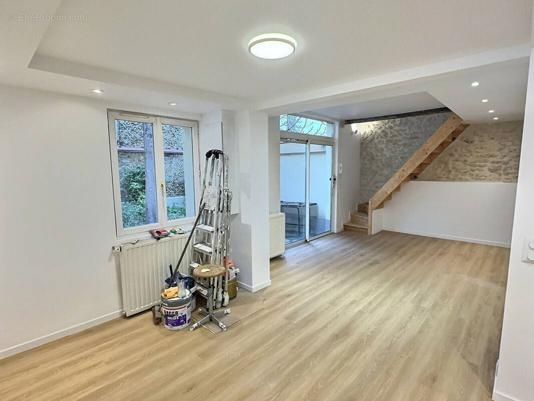 Appartement à IVRY-SUR-SEINE