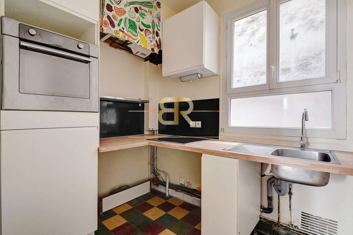 Appartement à PARIS-18E