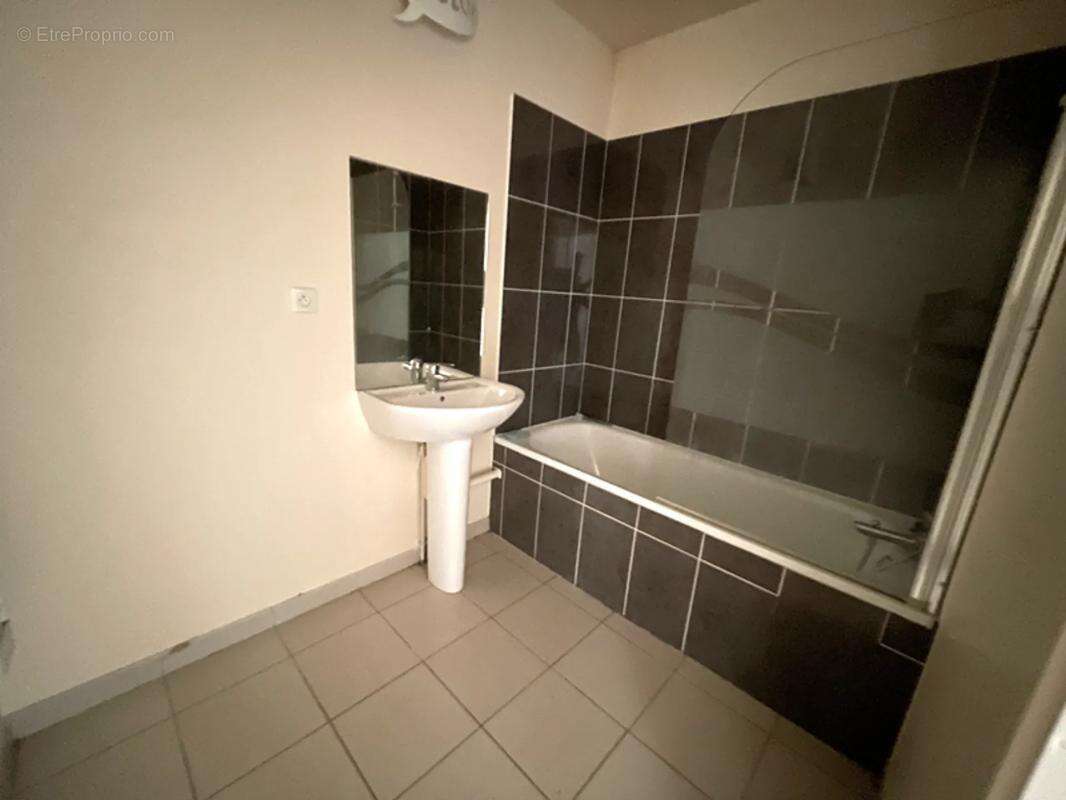 Appartement à DAMMARIE-LES-LYS