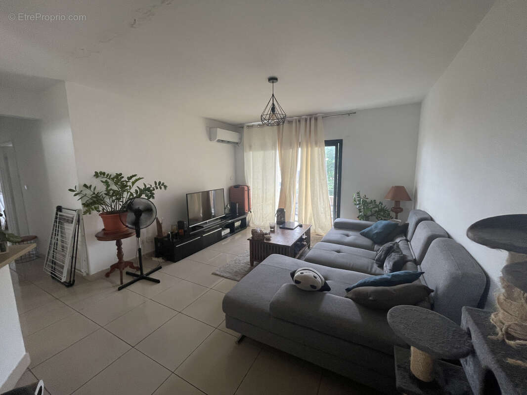 Appartement à SAINT-DENIS