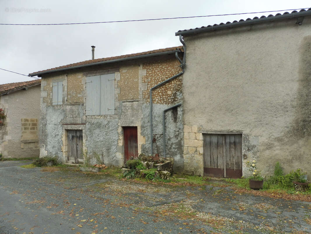 Maison à BOUTEILLES-SAINT-SEBASTIEN