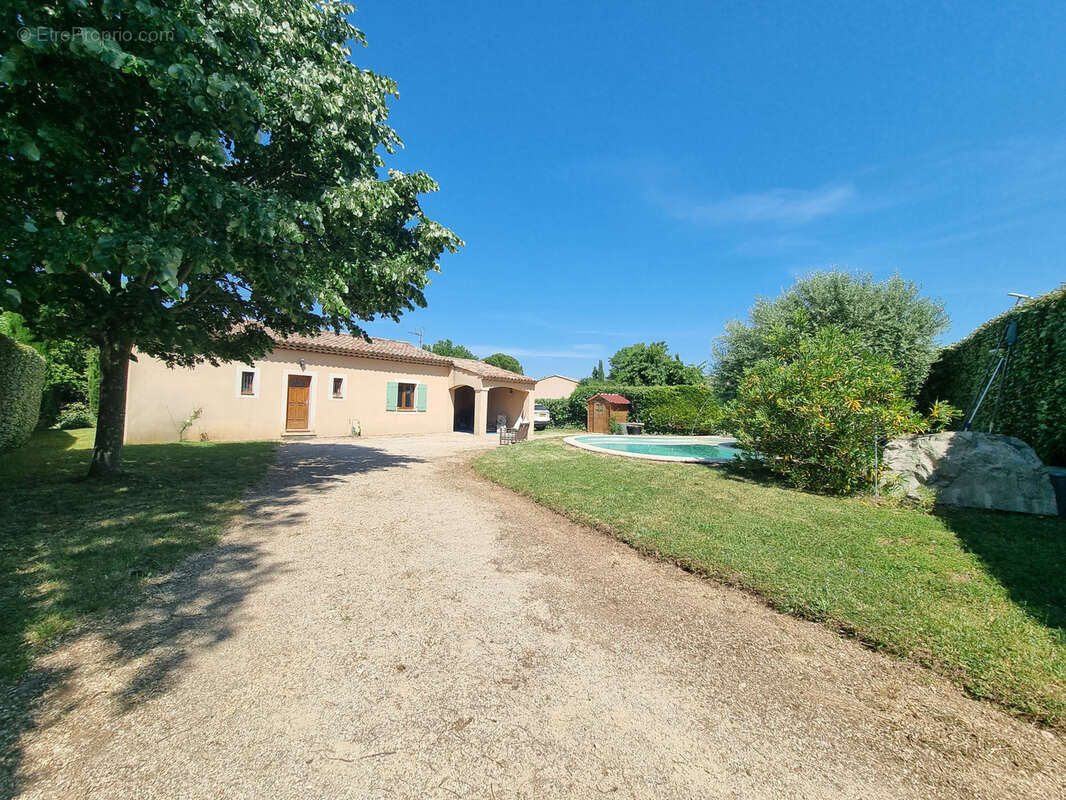 Maison à REGUSSE
