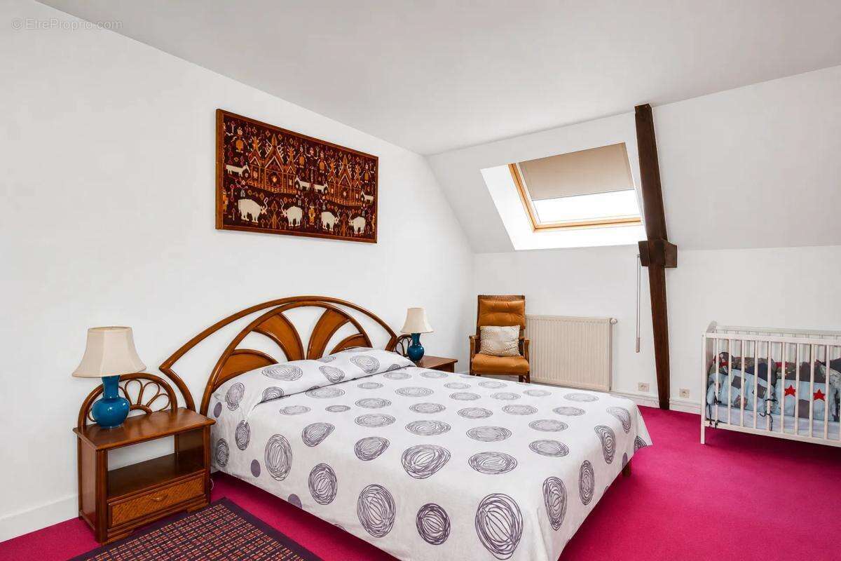 Maison familiale de 319 m² à Saintigny, 10 pièces - photo 17
