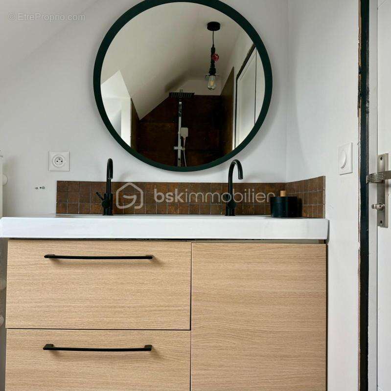 Maison à SAINT-PATERNE-RACAN