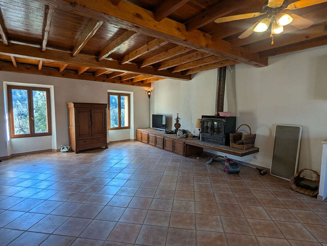 Maison à SALERNES