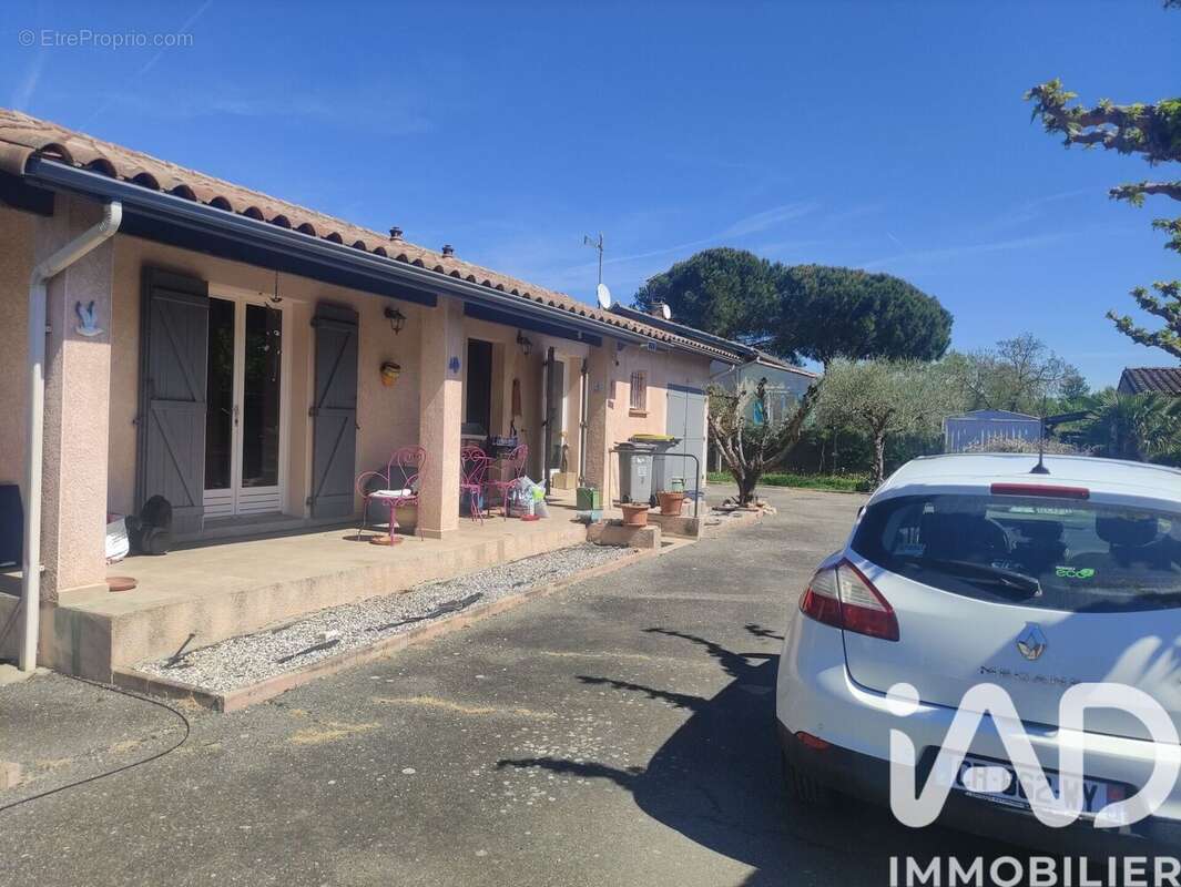 Photo 2 - Maison à SAINT-PORQUIER