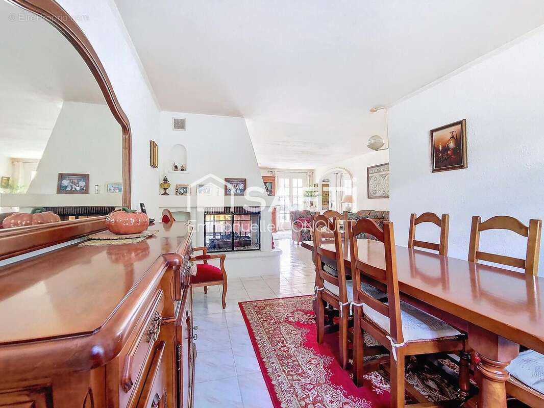 Photo 4 - Maison à LESPIGNAN