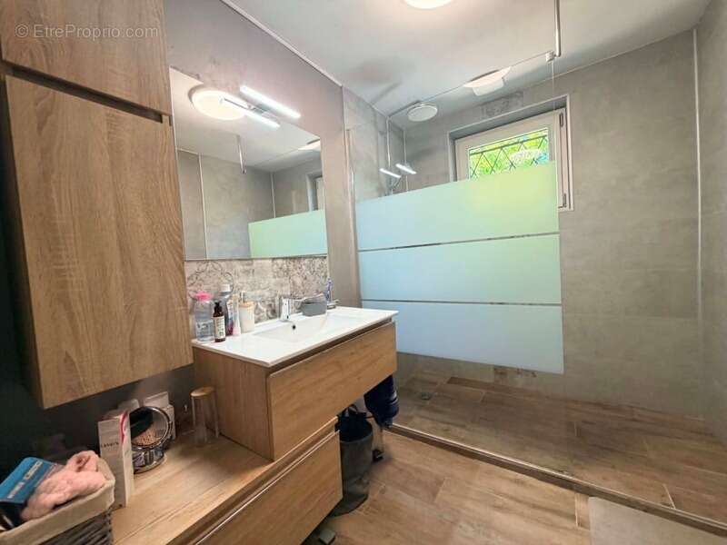 Maison 96 m² au calme sans vis a vis, 3 chambres, terrain de 859 m², terrasse de 30m²,  garage, double vitrage, pompe a chaleur, - photo 6